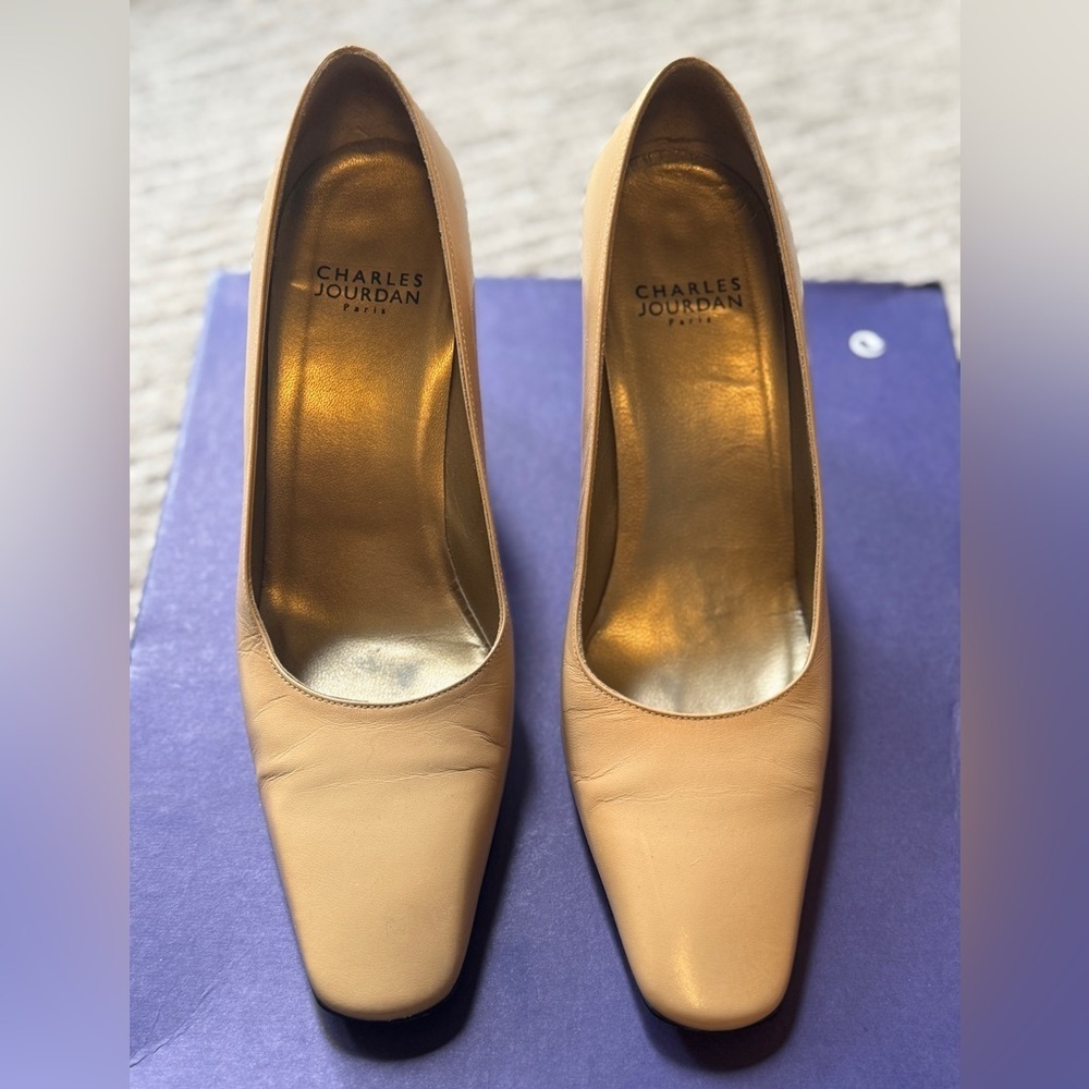 Charles Jourdan Vintage Beige Leather Heels Size 7